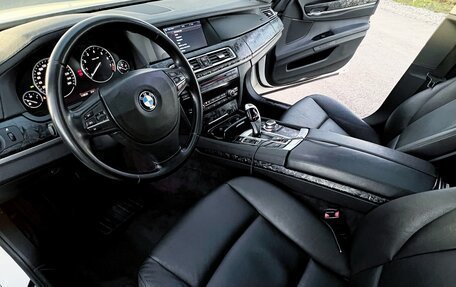 BMW 7 серия, 2009 год, 1 050 000 рублей, 10 фотография