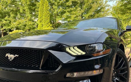 Ford Mustang VI рестайлинг, 2020 год, 5 900 000 рублей, 3 фотография