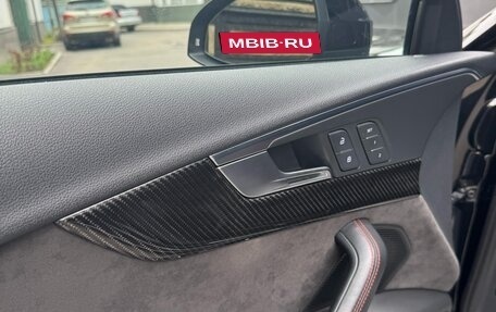 Audi RS 4, 2019 год, 5 500 000 рублей, 9 фотография