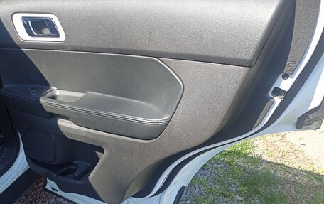 Ford Explorer VI, 2013 год, 1 750 000 рублей, 11 фотография
