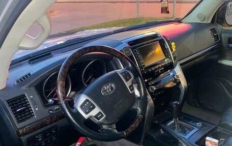 Toyota Land Cruiser 200, 2014 год, 4 350 000 рублей, 10 фотография
