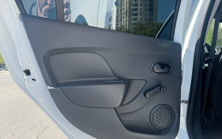 Renault Logan II, 2020 год, 1 260 000 рублей, 15 фотография