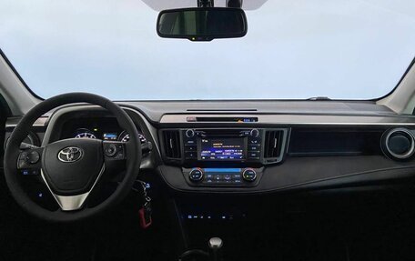 Toyota RAV4, 2016 год, 2 479 000 рублей, 17 фотография