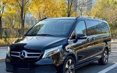 Mercedes-Benz V-Класс, 2022 год, 4 950 000 рублей, 1 фотография