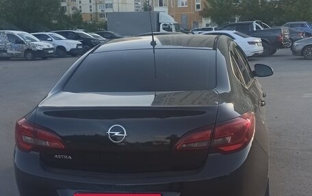 Opel Astra J, 2014 год, 850 000 рублей, 3 фотография