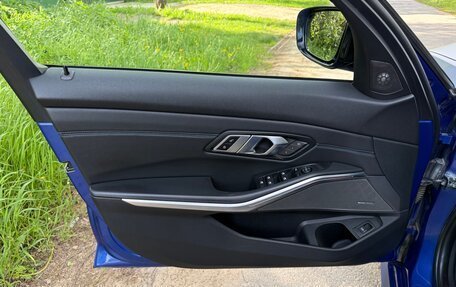 BMW 3 серия, 2019 год, 3 750 000 рублей, 7 фотография