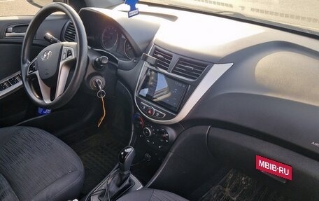 Hyundai Solaris II рестайлинг, 2016 год, 850 000 рублей, 8 фотография