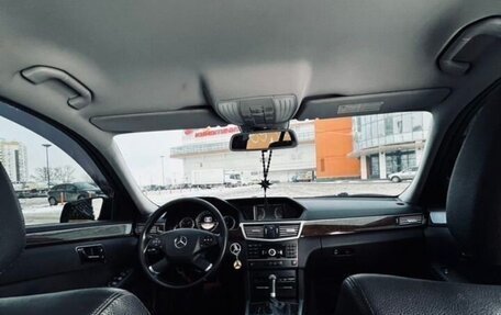 Mercedes-Benz E-Класс, 2011 год, 1 350 000 рублей, 3 фотография