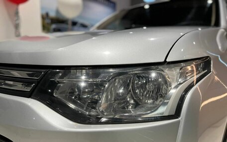 Mitsubishi Outlander III рестайлинг 3, 2013 год, 1 630 000 рублей, 9 фотография