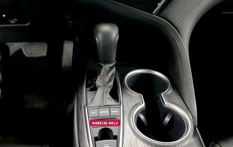 Toyota Camry, 2023 год, 4 950 000 рублей, 10 фотография