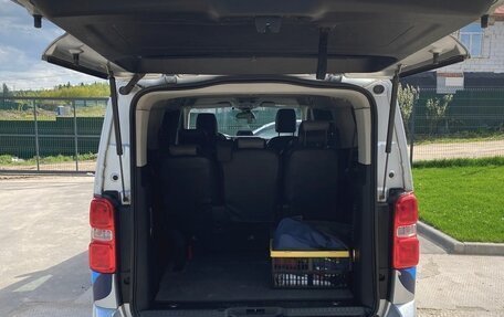Peugeot Traveller I, 2021 год, 2 550 000 рублей, 7 фотография