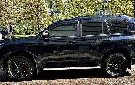 Toyota Land Cruiser Prado 150 рестайлинг 2, 2020 год, 7 499 999 рублей, 4 фотография
