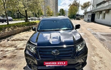 Toyota Land Cruiser Prado 150 рестайлинг 2, 2020 год, 7 499 999 рублей, 3 фотография