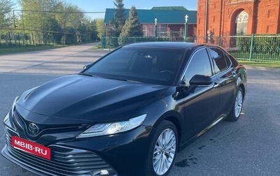 Toyota Camry, 2018 год, 2 650 000 рублей, 1 фотография