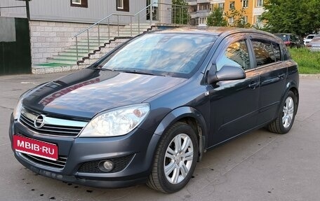 Opel Astra H, 2010 год, 800 000 рублей, 1 фотография