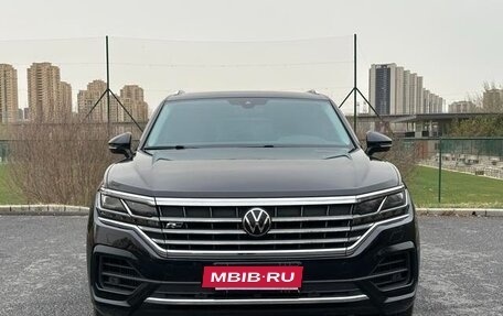 Volkswagen Touareg III, 2021 год, 4 300 002 рублей, 2 фотография