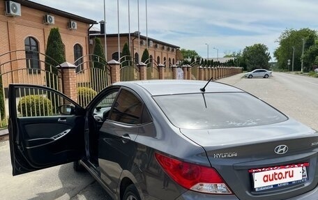 Hyundai Solaris II рестайлинг, 2012 год, 750 000 рублей, 7 фотография