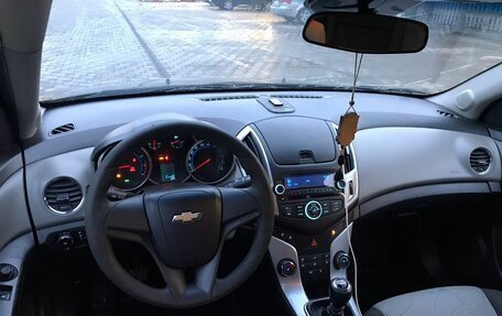 Chevrolet Cruze II, 2013 год, 850 000 рублей, 7 фотография