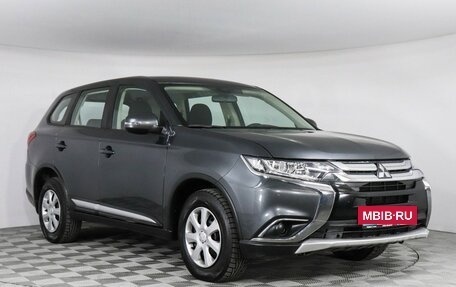 Mitsubishi Outlander III рестайлинг 3, 2018 год, 1 850 000 рублей, 3 фотография