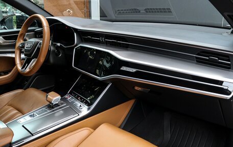 Audi RS 6, 2020 год, 12 500 000 рублей, 9 фотография