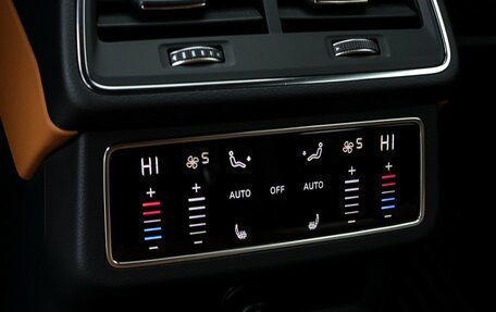 Audi RS 6, 2020 год, 12 500 000 рублей, 12 фотография