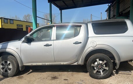 Mitsubishi L200 IV рестайлинг, 2010 год, 1 300 000 рублей, 3 фотография