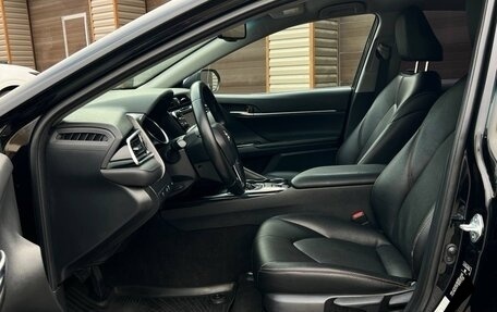 Toyota Camry, 2019 год, 2 840 000 рублей, 9 фотография