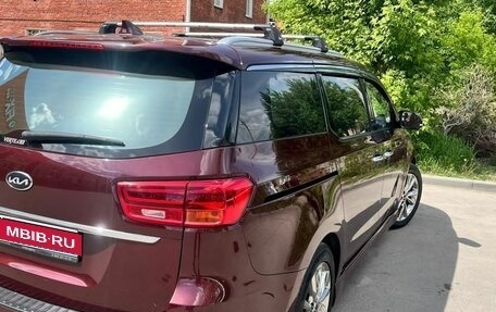 KIA Carnival III, 2019 год, 3 300 000 рублей, 3 фотография