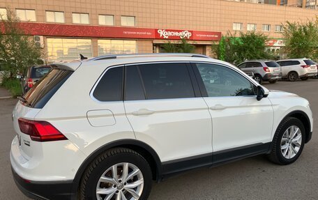 Volkswagen Tiguan II, 2017 год, 2 650 000 рублей, 6 фотография