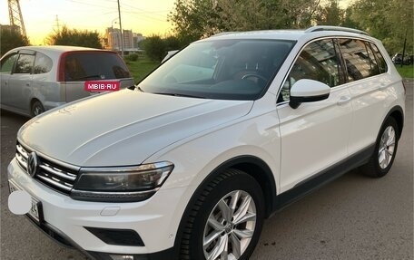 Volkswagen Tiguan II, 2017 год, 2 650 000 рублей, 3 фотография