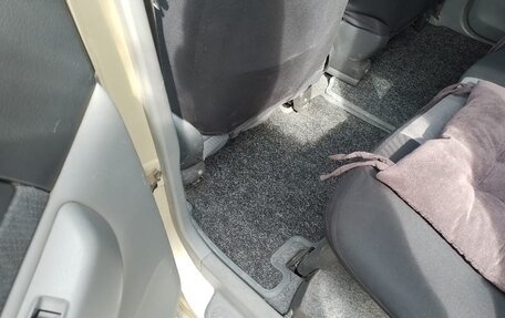 Toyota FunCargo, 2001 год, 420 000 рублей, 12 фотография