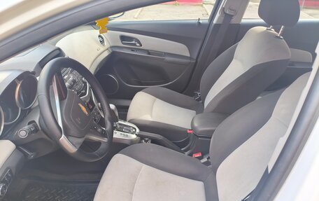 Chevrolet Cruze II, 2012 год, 600 000 рублей, 7 фотография