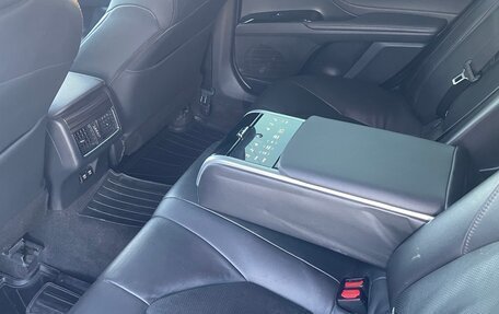 Toyota Camry, 2018 год, 2 650 000 рублей, 3 фотография