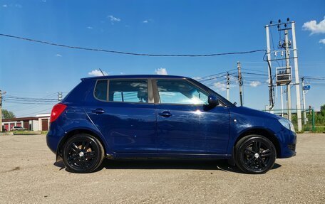 Skoda Fabia II, 2011 год, 565 000 рублей, 3 фотография
