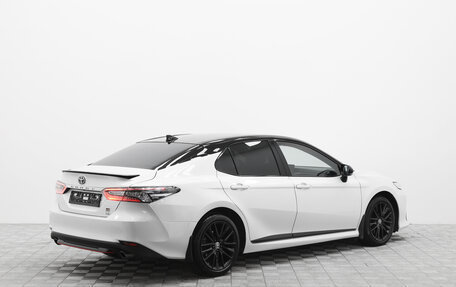 Toyota Camry, 2021 год, 3 690 000 рублей, 2 фотография