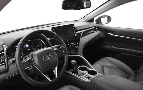 Toyota Camry, 2021 год, 3 690 000 рублей, 7 фотография