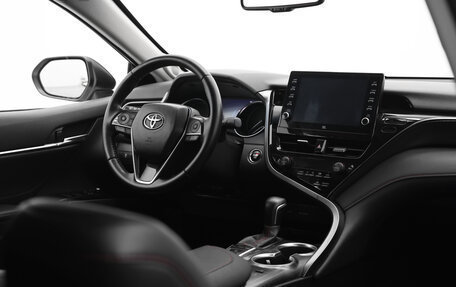 Toyota Camry, 2021 год, 3 690 000 рублей, 8 фотография
