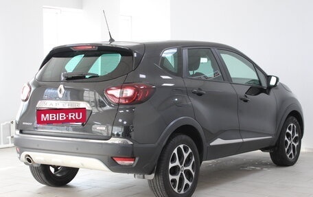 Renault Kaptur I рестайлинг, 2017 год, 1 579 900 рублей, 4 фотография