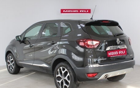 Renault Kaptur I рестайлинг, 2017 год, 1 579 900 рублей, 6 фотография