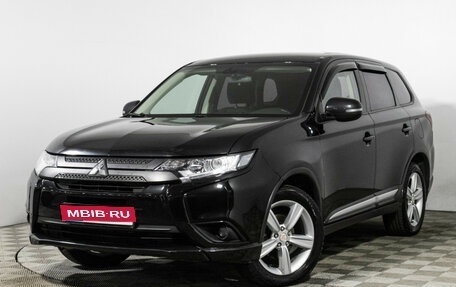 Mitsubishi Outlander III рестайлинг 3, 2017 год, 1 749 700 рублей, 1 фотография