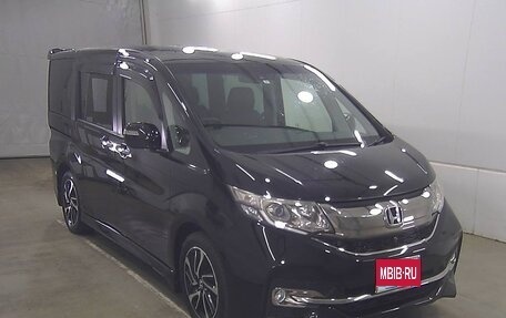 Honda Stepwgn IV, 2015 год, 2 250 000 рублей, 1 фотография