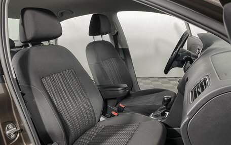 Volkswagen Polo VI (EU Market), 2017 год, 729 000 рублей, 13 фотография