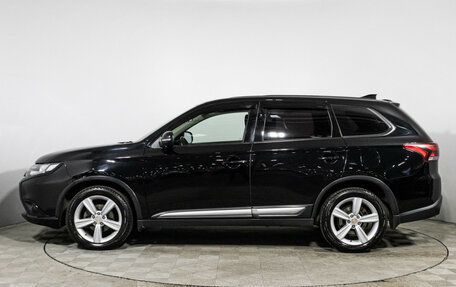 Mitsubishi Outlander III рестайлинг 3, 2017 год, 1 749 700 рублей, 8 фотография