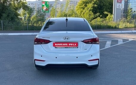 Hyundai Solaris II рестайлинг, 2017 год, 685 000 рублей, 5 фотография