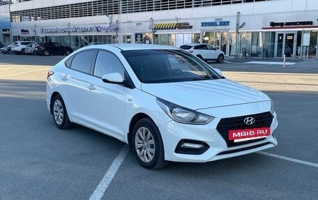 Hyundai Solaris II рестайлинг, 2017 год, 685 000 рублей, 2 фотография