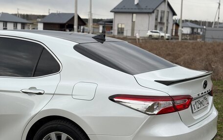 Toyota Camry, 2018 год, 2 850 000 рублей, 5 фотография