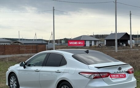 Toyota Camry, 2018 год, 2 850 000 рублей, 6 фотография