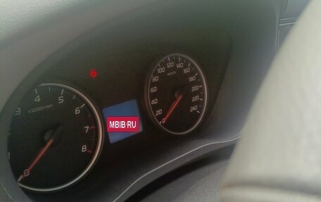 Mitsubishi Outlander III рестайлинг 3, 2014 год, 1 400 000 рублей, 5 фотография