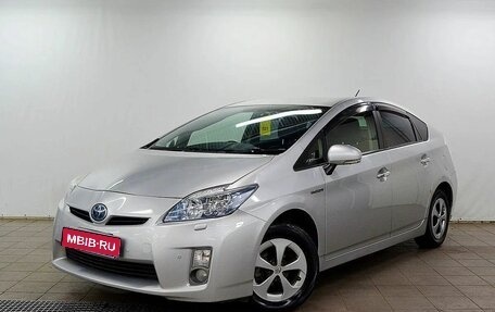 Toyota Prius, 2011 год, 850 000 рублей, 1 фотография