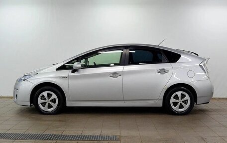 Toyota Prius, 2011 год, 850 000 рублей, 3 фотография